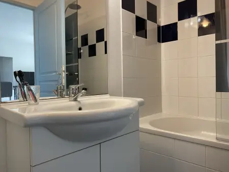 Appartement 3 étoiles avec climatisation et parking proche plage - Photo 4