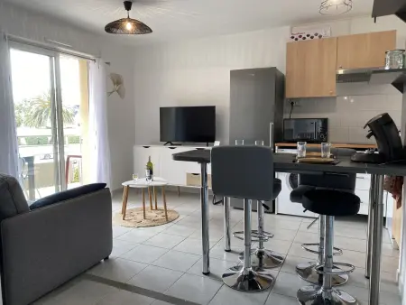 Appartement 3 étoiles avec climatisation et parking proche plage - Photo 5