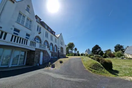 Pretty apartment with sea view in Primel, Appartement à Primel avec Vue Mer & Plages - Photo 17