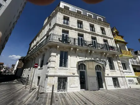 Appartement T2 avec piscine, parking, proche plage et commerces - Photo 6