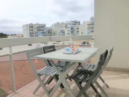 Appartement avec balcon, accès direct à la plage, garage privatif - Photo 9