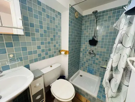 Studio Cabine avec Terrasse, Piscine et Parking Privé, 4 Couchages à Narbonne Plage - Photo 3