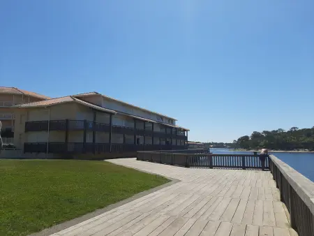Appartement Duplex T2 avec Piscine à Vieux-Boucau, Proche Plage - Photo 18