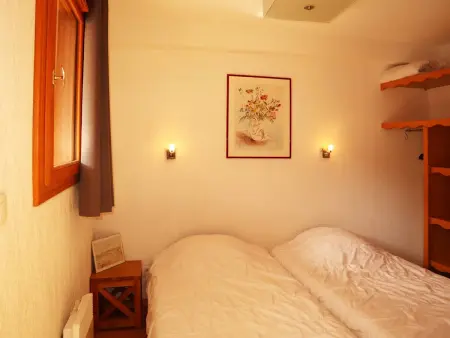 Appartement skis aux pieds avec piscine intérieure, proche services - Photo 5