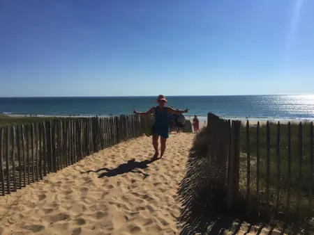 Appartement avec balcon-terrasse, parking privatif et accès plage à Longeville-sur-Mer - Photo 17