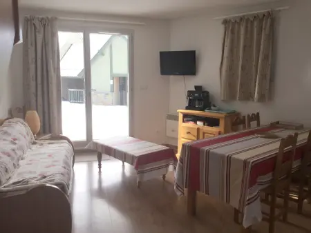 Appartement Duplex pour 8 à Peyresourde, Accès Piscine, Spa et Pistes - Photo 1