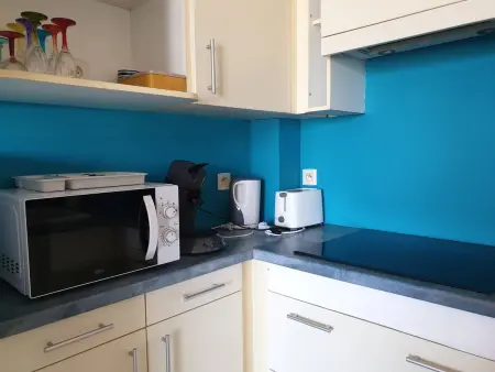 Appartement rénové centre Perros-Guirec avec balcon proche plage - Photo 2