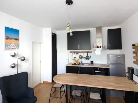 **Arcachon Centre: T3 Moderne avec Terrasse, Proche Plage et Commerces pour 4 Personnes** - Photo 1