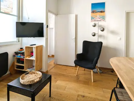 **Arcachon Centre: T3 Moderne avec Terrasse, Proche Plage et Commerces pour 4 Personnes** - Photo 3