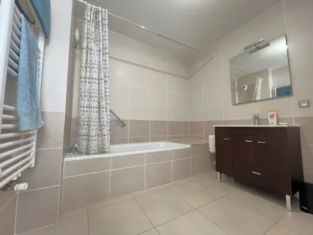 Appartement confortable proche centre-ville, 4 pers, parking inclus - Photo 10