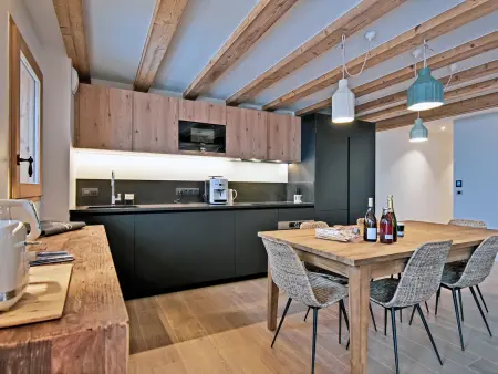 Appartement de standing, 8 pers, 3 chambres, balcon, cheminée, au cœur de Saint Martin de Belleville - Photo 2