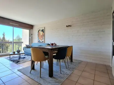 Appartement rénové 3 pièces avec terrasse, casier à skis et parking privé à Bolquère - Photo 1