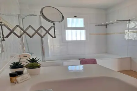 Home Holidays Apartamento Laura Costa Silencio, Appartement romantique avec piscine privée - Photo 21
