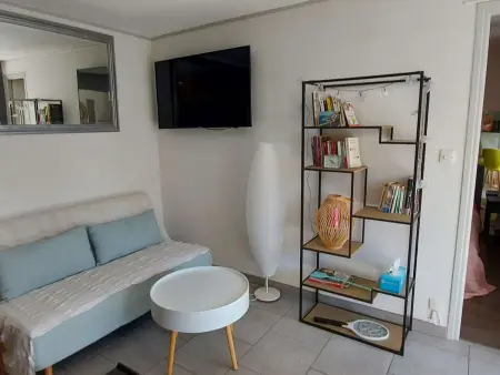 Appartement climatisé 3 pièces, 6 pers, terrasse, BBQ, parking privé, à 100 m de la plage - Photo 8