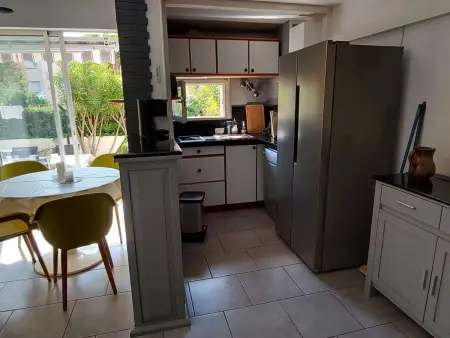 Appartement climatisé 3 pièces, 6 pers, terrasse, BBQ, parking privé, à 100 m de la plage - Photo 12