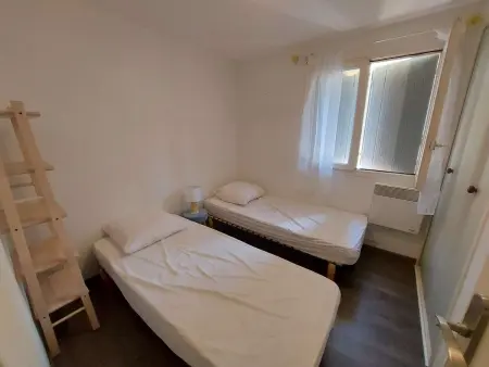 Appartement climatisé 3 pièces, 6 pers, terrasse, BBQ, parking privé, à 100 m de la plage - Photo 13