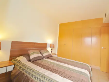 Appartement avec grande terrasse, climatisation, piscine et parking à 300m de la plage - Photo 13