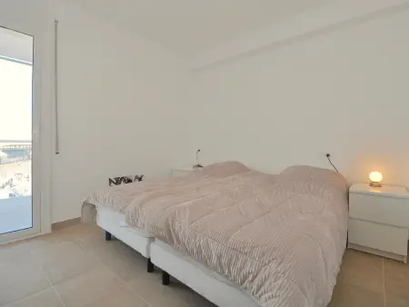 Appartement moderne à 500m de la plage avec terrasse et piscine communautaire - Photo 10