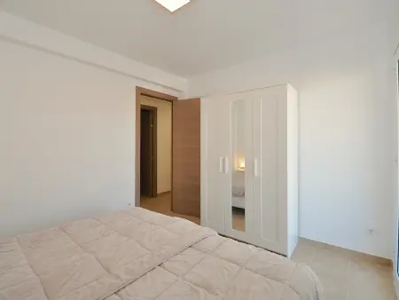 Appartement moderne à 500m de la plage avec terrasse et piscine communautaire - Photo 12