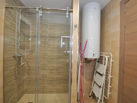 Appartement moderne à 500m de la plage avec terrasse et piscine communautaire - Photo 16