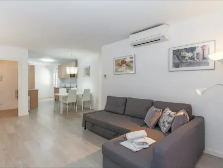 Appartement Cozy avec Piscine Commune, à 150m de la Plage, Internet + Clim - Lloret de Mar - Photo 4
