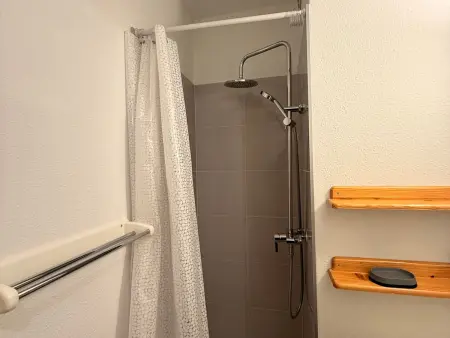 Charmant 3 pièces pied des pistes, 64m², 7 pers, balcon sud - Photo 5