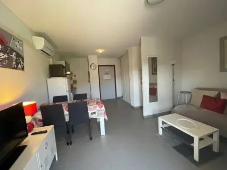 Appartement 2P/Cabine à Argelès-sur-Mer – Piscine chauffée, parking privé, clim, terrasse, proche mer - Photo 3