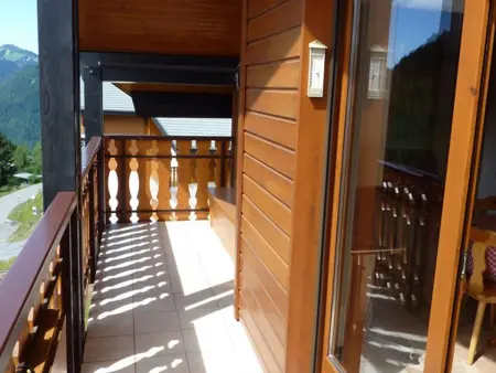 Spacieux 3 pièces avec balcon, parking et coin montagne - Photo 2