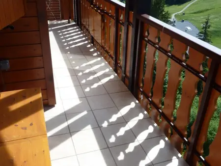 Spacieux 3 pièces avec balcon, parking et coin montagne - Photo 3