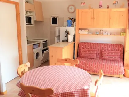 Spacieux 3 pièces avec balcon, parking et coin montagne - Photo 8