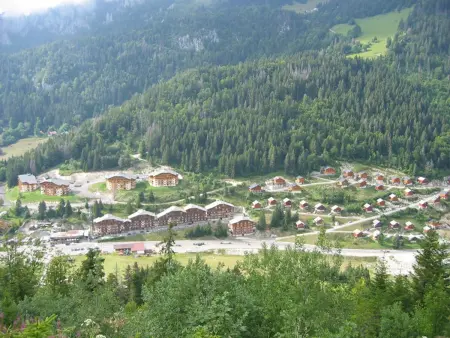 Spacieux 3 pièces avec balcon, parking et coin montagne - Photo 19
