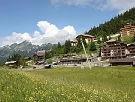 Spacieux 3 pièces avec balcon, parking et coin montagne - Photo 22