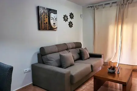 Bajo con terraza y acceso directo a piscina comunitaria, Appartement à Vera Playa près de la plage - Photo 1