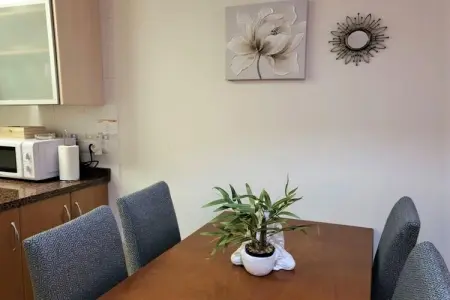 Bajo con terraza y acceso directo a piscina comunitaria, Appartement à Vera Playa près de la plage - Photo 14