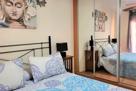 Bajo con terraza y acceso directo a piscina comunitaria, Appartement à Vera Playa près de la plage - Photo 17