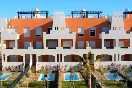 Bajo con terraza jardín y piscina privada, Appartement avec piscine près de la plage de Garrucha - Photo 6
