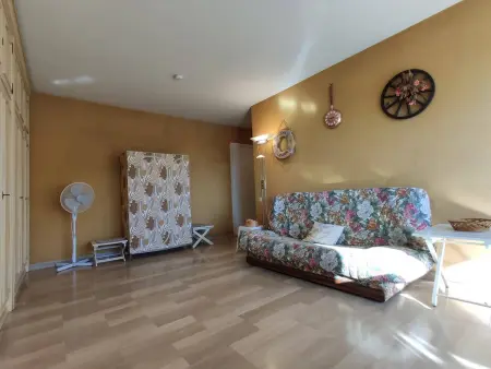 Studio pour 4 avec Terrasse ensoleillée, Parking privatif, à 250m des plages à Antibes - Photo 2
