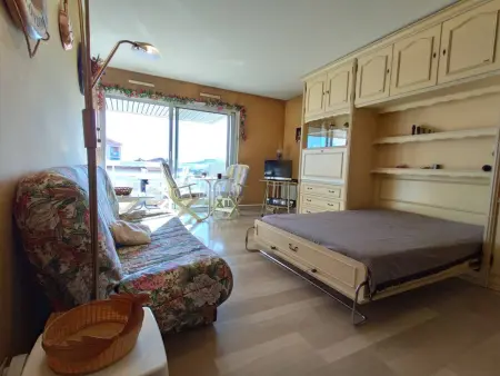 Studio pour 4 avec Terrasse ensoleillée, Parking privatif, à 250m des plages à Antibes - Photo 4