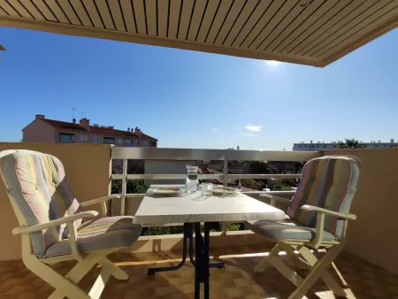 Studio pour 4 avec Terrasse ensoleillée, Parking privatif, à 250m des plages à Antibes - Photo 7