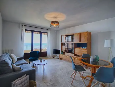 Appartement avec terrasse vue mer près du centre et plages, parking inclus - Photo 1