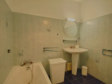 Appartement avec terrasse vue mer près du centre et plages, parking inclus - Photo 4