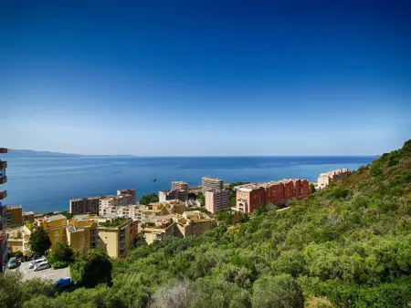 Appartement avec terrasse vue mer près du centre et plages, parking inclus - Photo 11