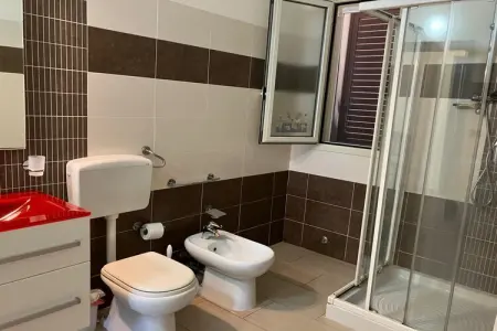 Appartamento LatoMare, Appartement élégant en bord de mer - Photo 13