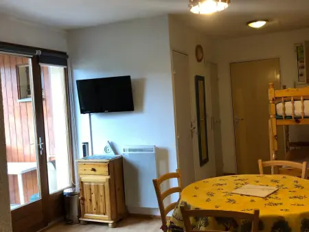 Mini T2 avec balcon et parking au pied des pistes - Photo 2