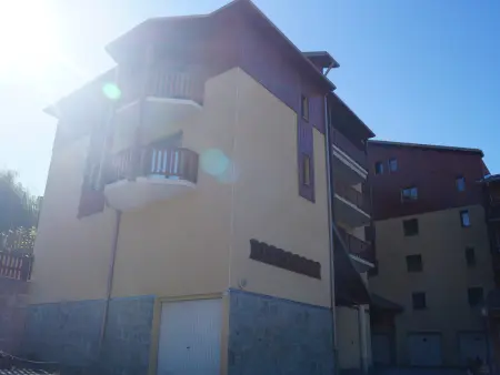 Mini T2 avec balcon et parking au pied des pistes - Photo 11