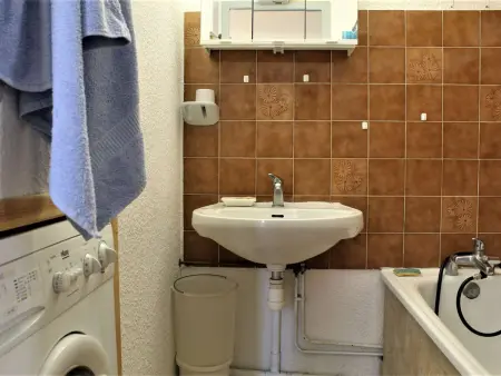 Appartement cosy à Risoul 1850, 3 pièces, 6 couchages, proche pistes et commerces, balcon ensoleillé - Photo 7