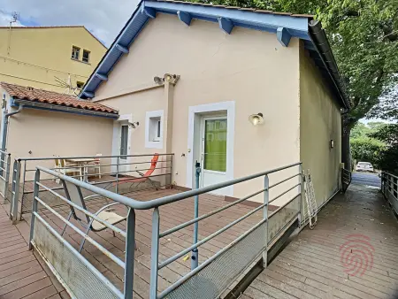 Charmant F2 climatisé avec terrasse, proche Thermes, parking privé, animaux acceptés - Photo 9
