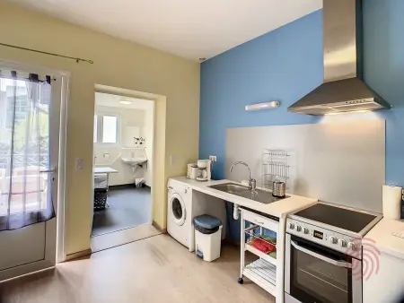 Appartement F2 climatisé avec terrasse et parking, proche des Thermes et du centre - Lamalou les Bains - Photo 3