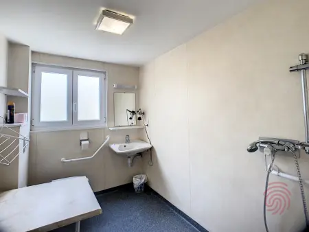Appartement F2 climatisé avec terrasse et parking, proche des Thermes et du centre - Lamalou les Bains - Photo 7