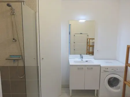 Appartement 2P avec Jardin, Proche Golfe du Morbihan et Commerces, Parking Inclus - Photo 9